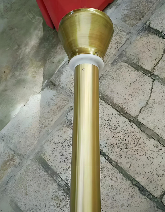 Korrosionsbeständiger konischer Fahnenmast aus Titan mit Handkurbel Korrosionsbeständiger konischer Fahnenmast aus Titan mit Handkurbel