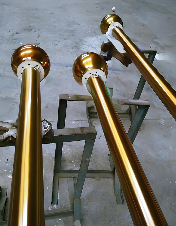 Korrosionsbeständiger konischer Fahnenmast aus Titan mit Handkurbel Korrosionsbeständiger konischer Fahnenmast aus Titan mit Handkurbel